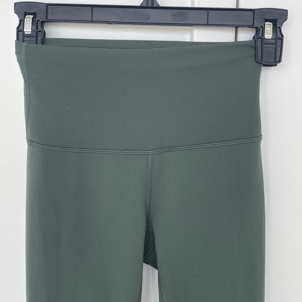 28” Lululemon Wunder Train High-Rise Tight Size 2